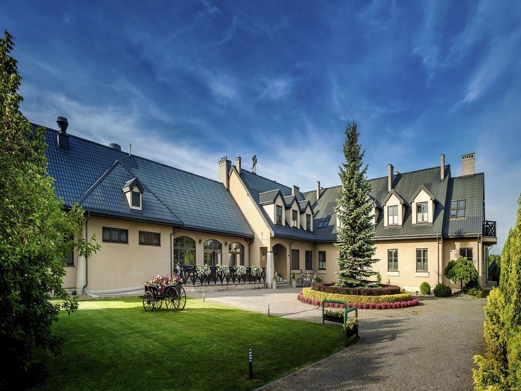Готель Sielanka Nad Pilica Варка Екстер'єр фото
